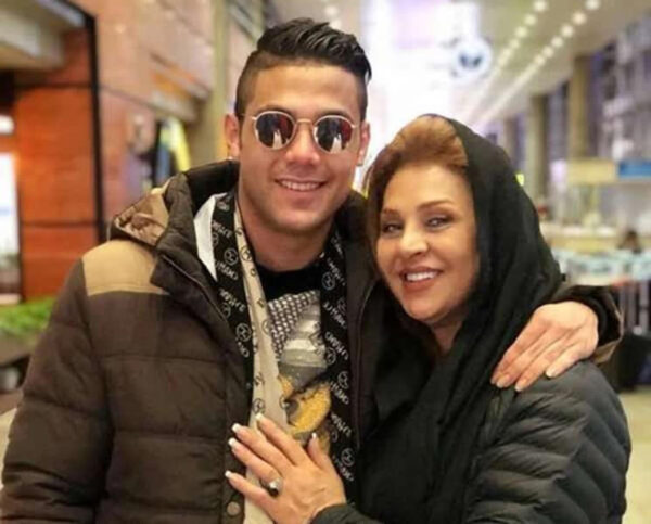 اشک‌های بی‌پایان نسرین مقانلو بر مزار پسرش در سومین سالگرد درگذشت ارشیا / داغی که هیچ‌گاه سرد نمی‌شود