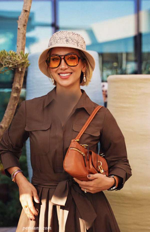وقار پاییزی مینا مختاری در قاب جدید / استایل ماکسی زیتونی و کلاه ترندی که نمادی از “لیاقت رسیدن به آرزوها” شد!