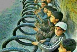 شعر خنده دار و جالب درباره دهه شصتی ها